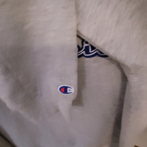 Champion sweatshirt - Picture 6 of 6